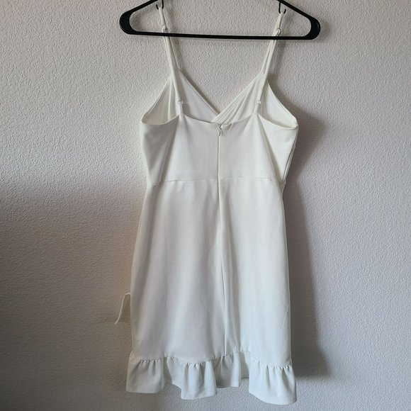 Lulu's US M Sealed With A Kiss White Ruffled Bodycon Dress Stretch NEW *Flawed* - Picture 4 of 15